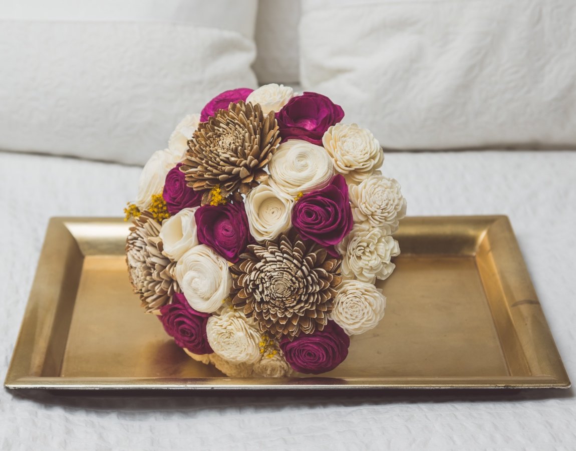 Sola Wood Flower Bouquets - Crème de la Crème